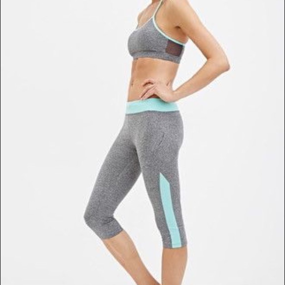 Forever 21 | Active Heather Capri Leggings - Picture 2 of 7